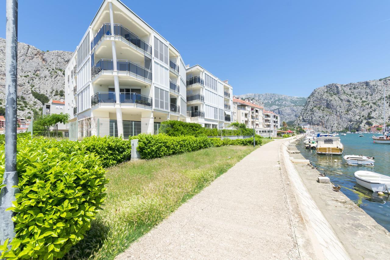 Apartment Ivanka Omis Exterior photo